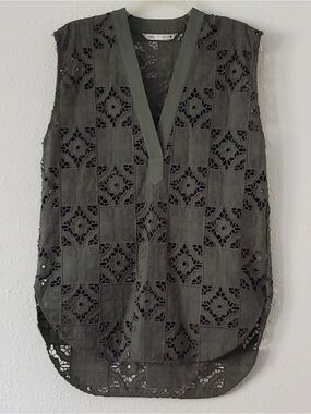 Zara Olive Green Lace V-Neck Sleeveless Camisole